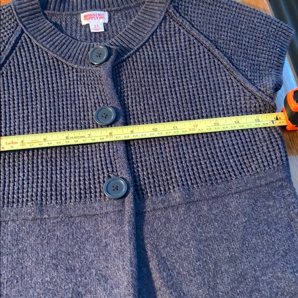 Sweater Short Sleeve Size Large (Fits a S/M Best) - Picture 1 of 9